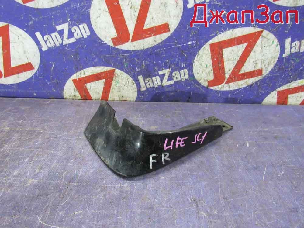 Брызговики для Honda Life JC1  P07A  перед право   