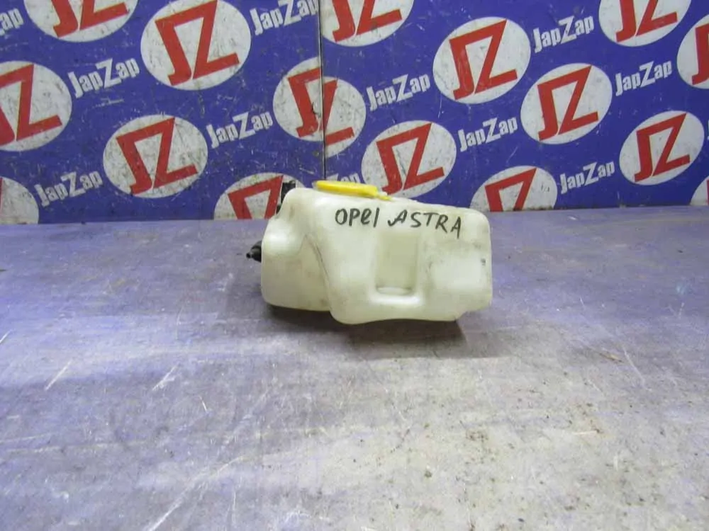 Бачок омывателя Opel Astra F