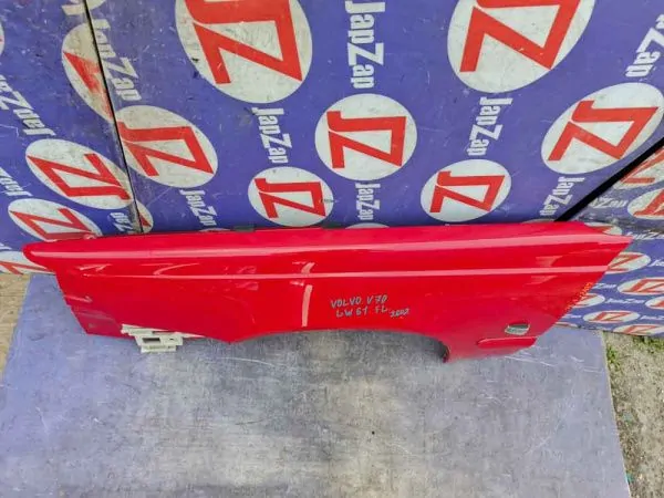Крыло переднее Volvo V70 LW56