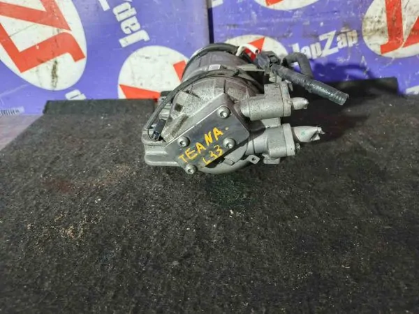 Компрессор кондиционера Nissan Teana L33