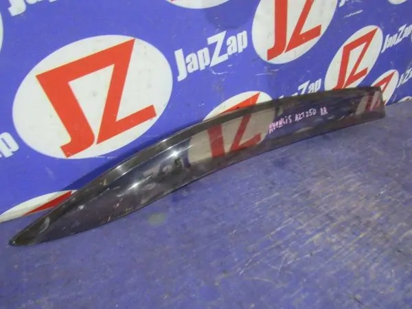 Ветровик для автомобиля Toyota Avensis