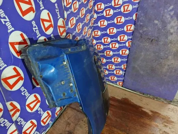 Крыло заднее Mazda MPV LW5W