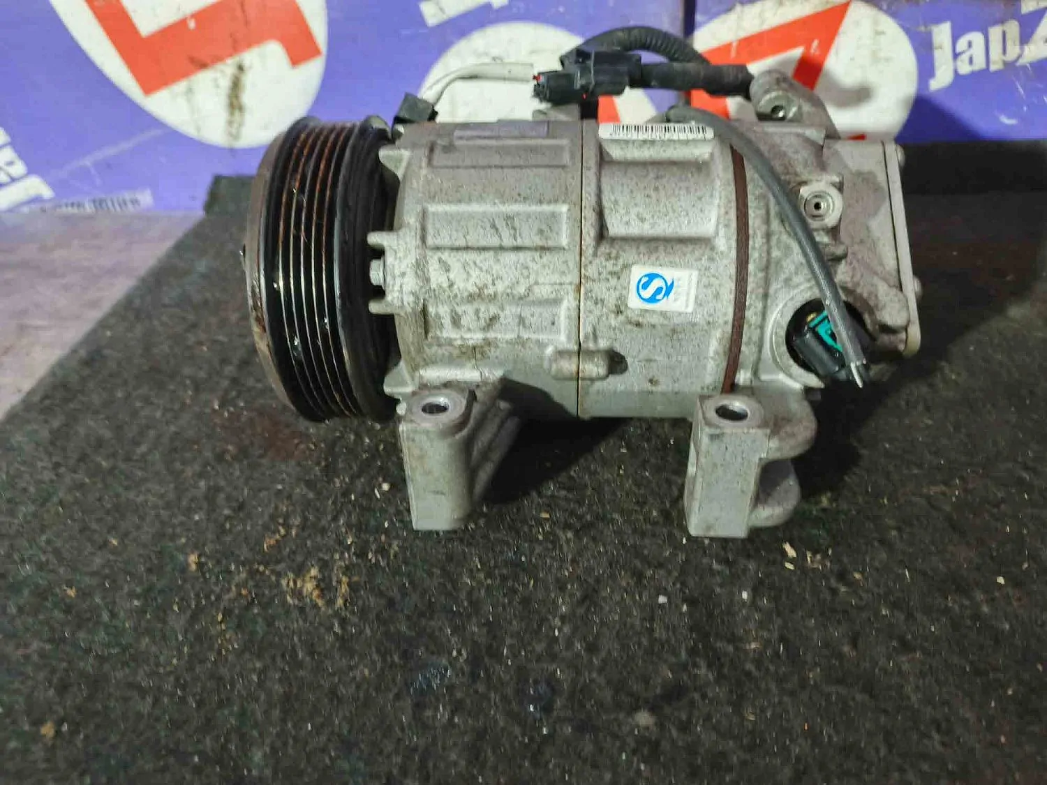 Компрессор кондиционера Nissan Teana L33