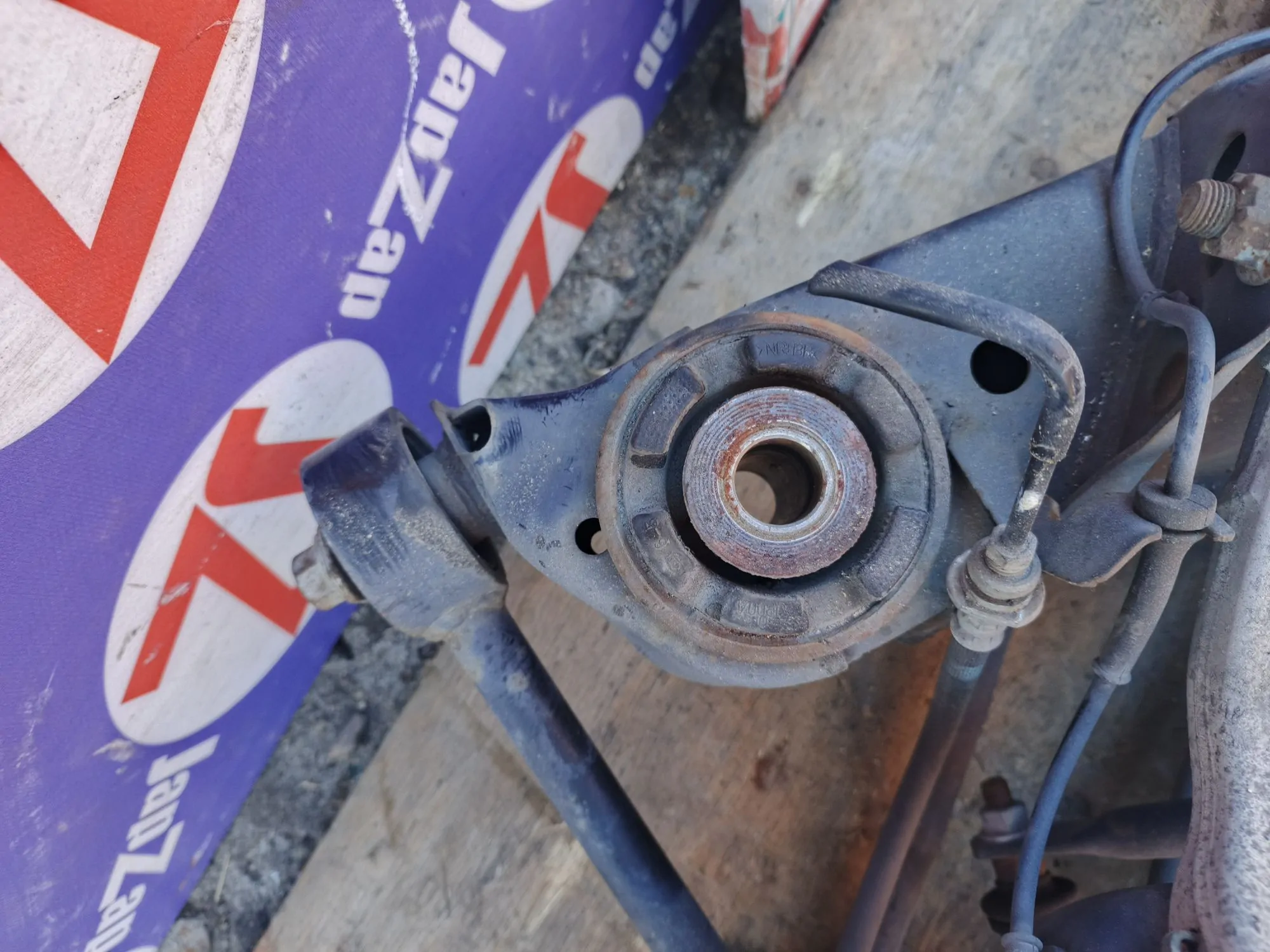 Балка поперечная для Nissan Teana J32  VQ25DE  зад    