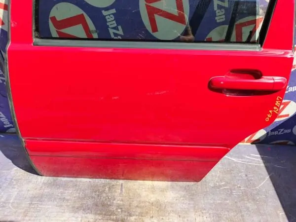 Дверь боковая Volvo V70 LW56