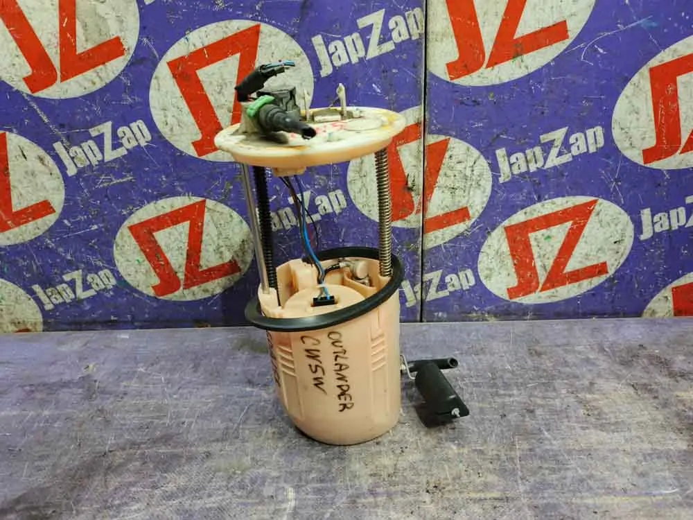 Насос топливный Mitsubishi Outlander CW5W