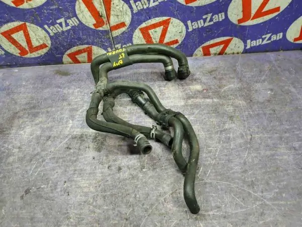 Патрубок системы охлаждения Volkswagen Touran 1T2