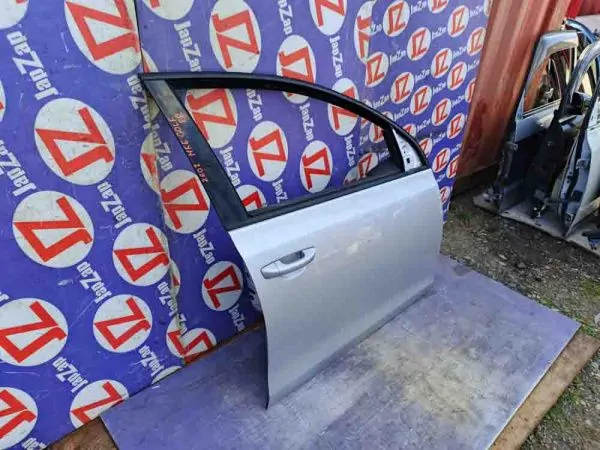 Дверь боковая Volkswagen Golf 5K1