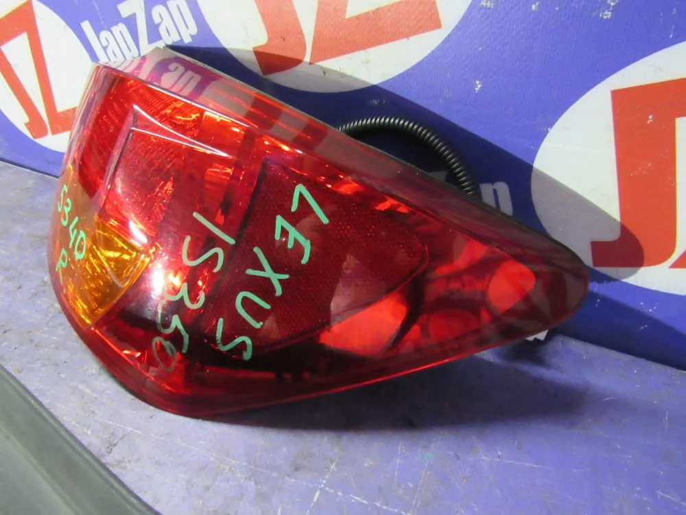 Фонарь задний для Lexus IS  GSE21  2GR-FSE   право    Фонарь задний для Lexus IS GSE21  2GR-FSE   право