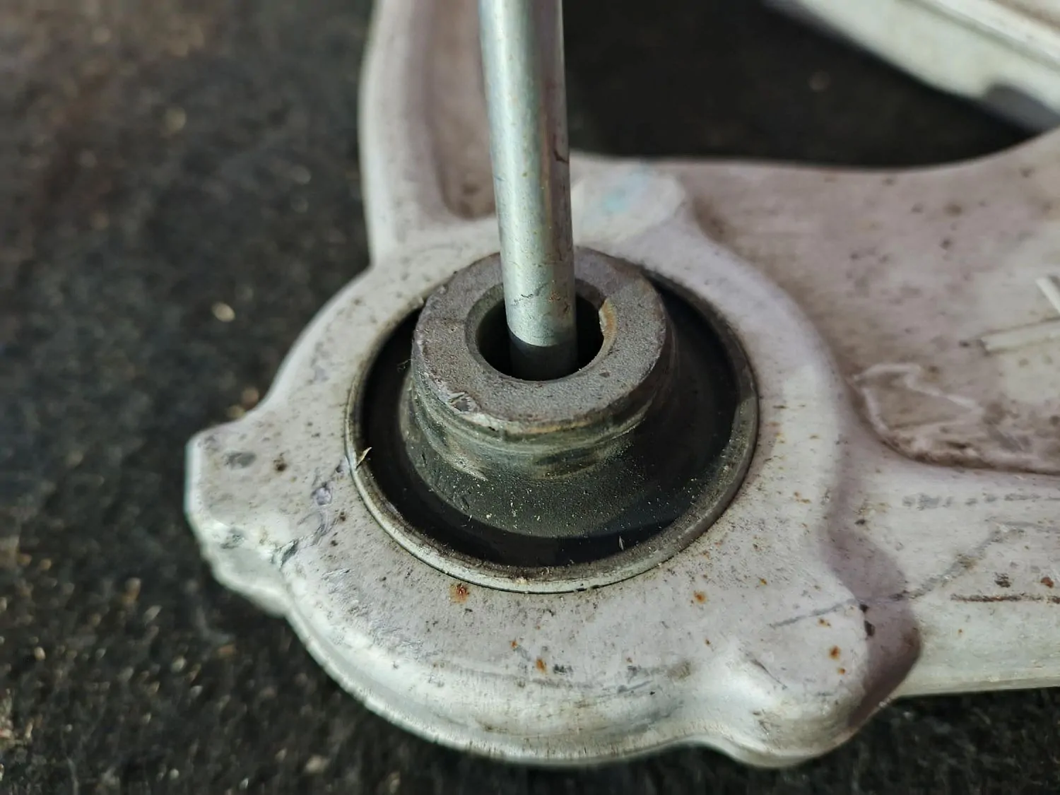 Рычаг Nissan Teana L33