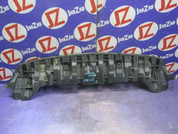 Защита двигателя Toyota Prius ZVW30