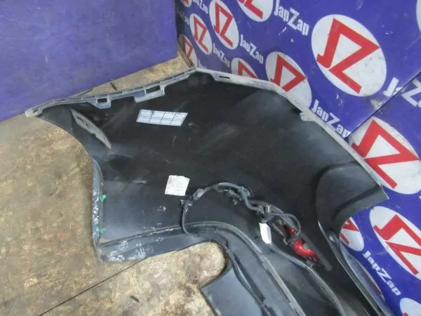 Бампер задний Volvo V40 MW48