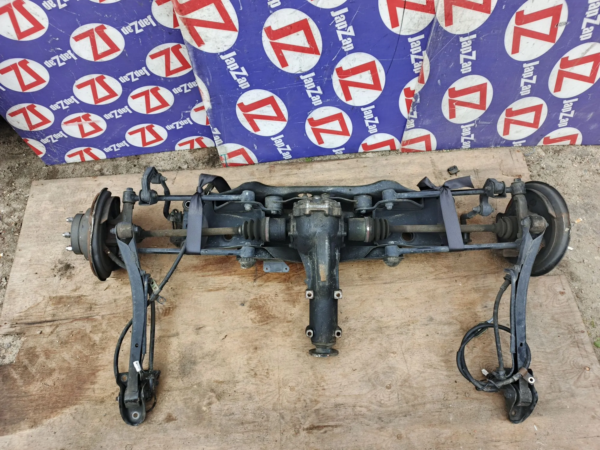 Балка поперечная для Subaru Impreza GDA  EJ204  зад    