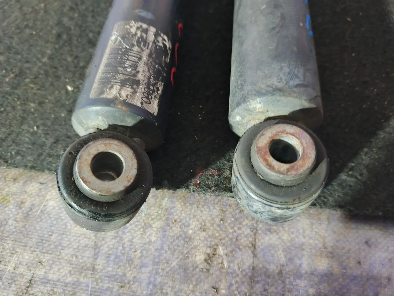 Амортизатор подвески Citroen DS 3 S