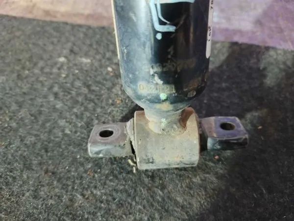 Стойка подвески Cadillac CTS 