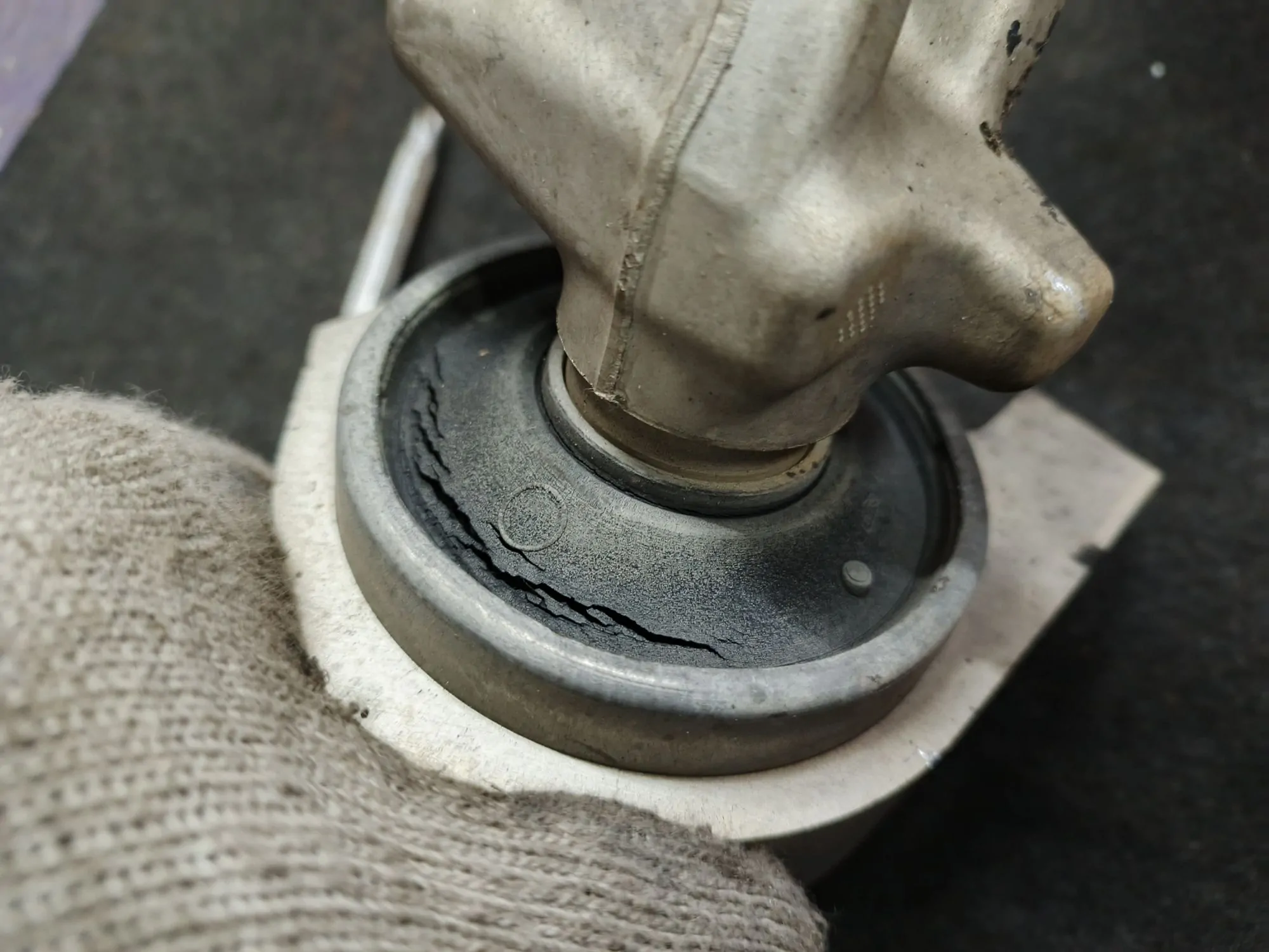 Рычаг для Nissan Fuga Y51  VQ25HR  перед лево   