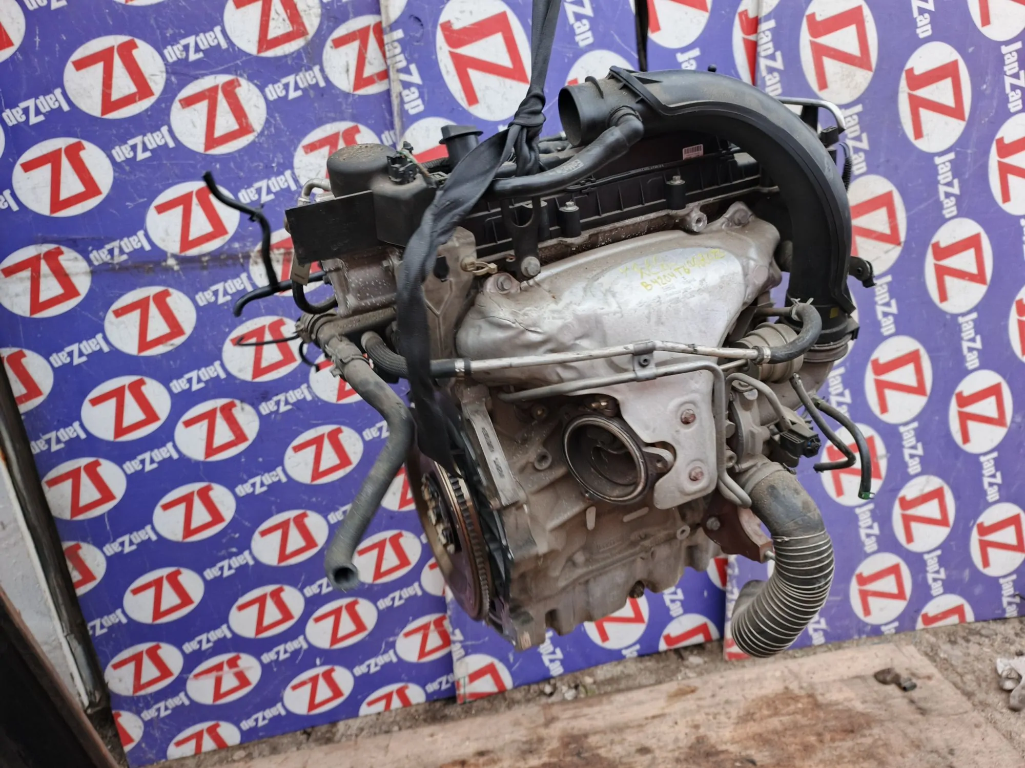 Двигатель для Volvo XC60 DZ44  B4204T6      