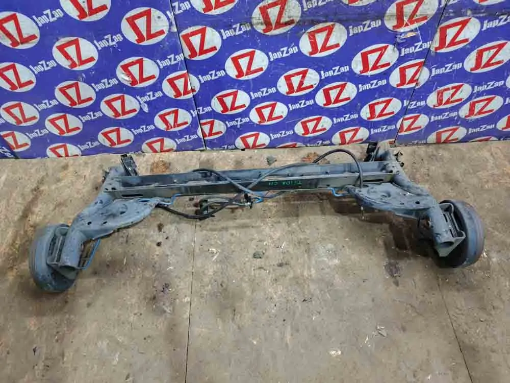 Балка поперечная Nissan Tiida C11