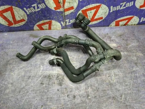 Патрубок системы охлаждения Volkswagen Touran 1T2