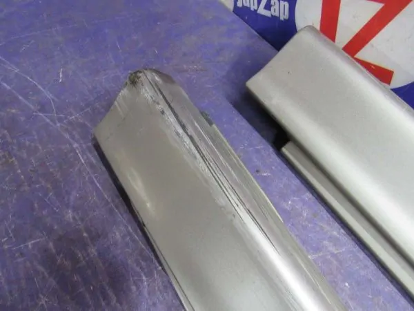 Порог пластиковый Toyota Vista Ardeo ZZV50