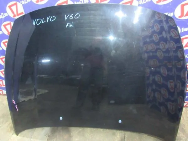 Капот Volvo V60 FW45