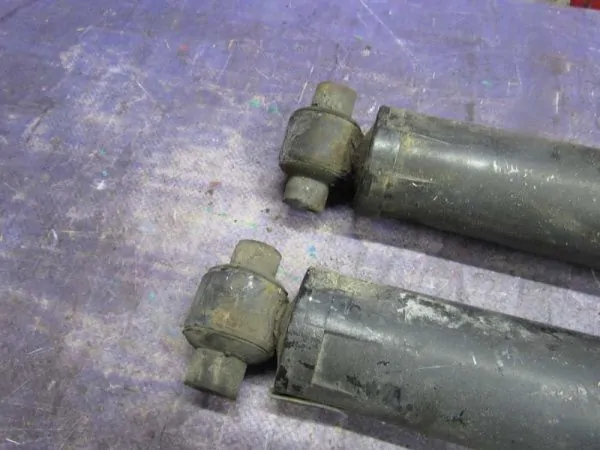 Амортизатор подвески Chrysler PT Cruiser PT