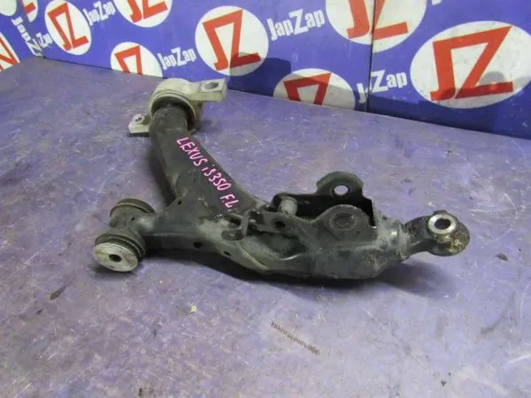 Рычаг Lexus IS GSE21