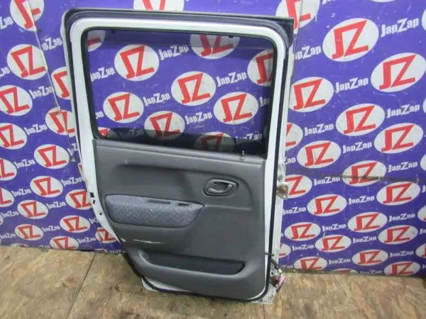 Дверь боковая Suzuki Wagon R MH22S