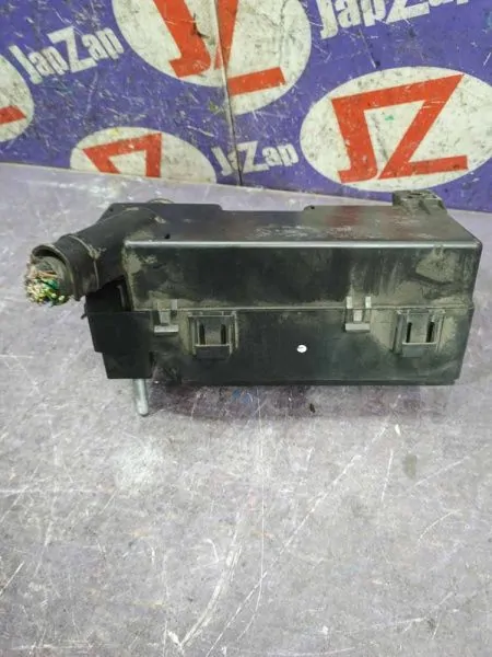 Блок предохранителей, реле Chrysler PT Cruiser PT