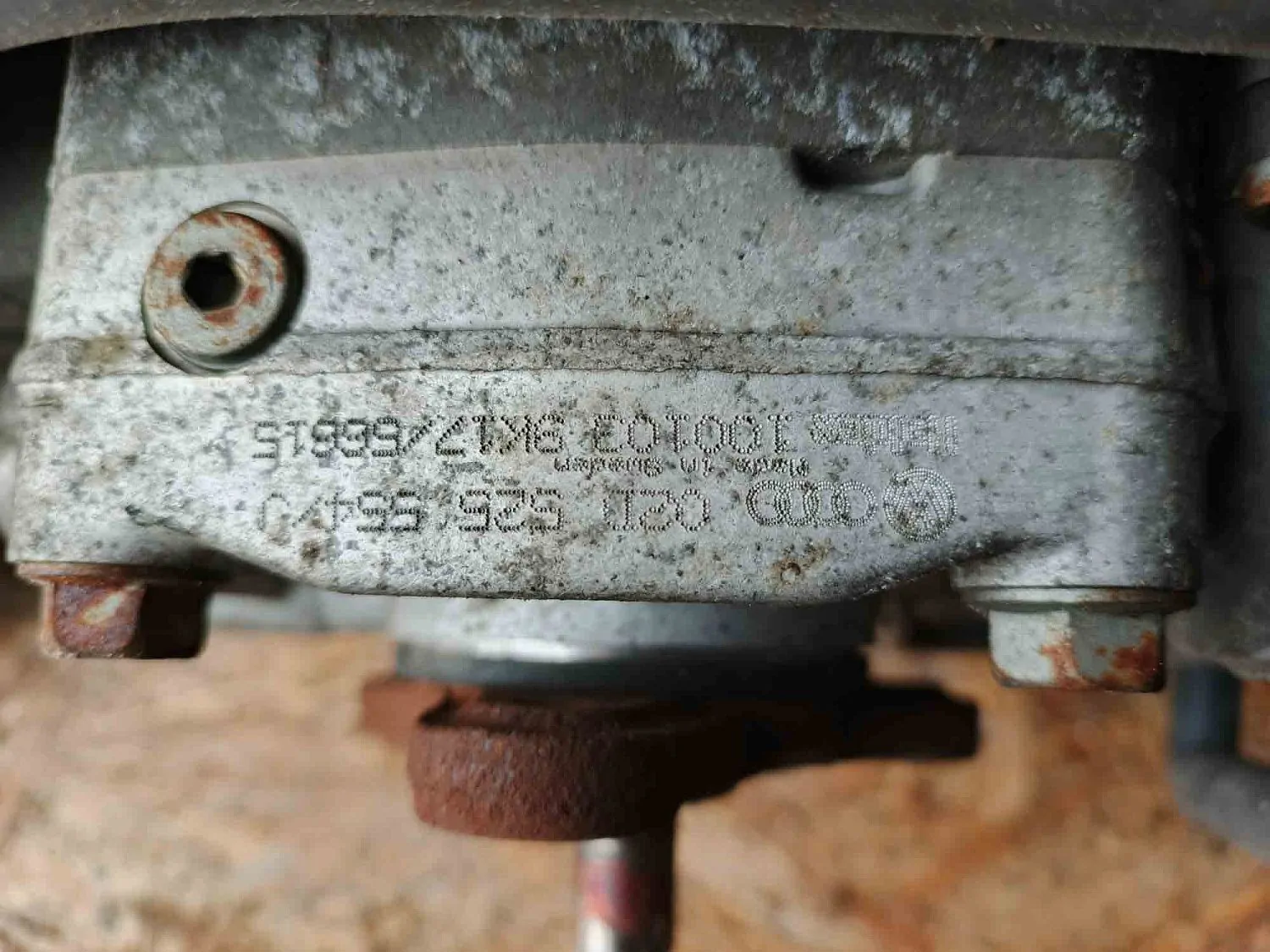 Балка поперечная Audi A3 8L