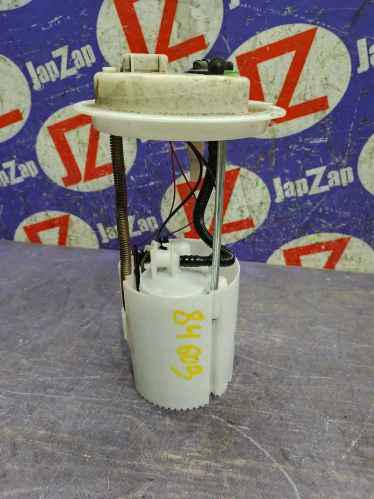 Насос топливный Lancia Ypsilon 84609