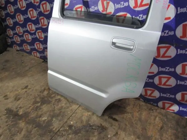 Дверь боковая Suzuki Wagon R MH22S Дверь боковая Suzuki Wagon R MH22S
