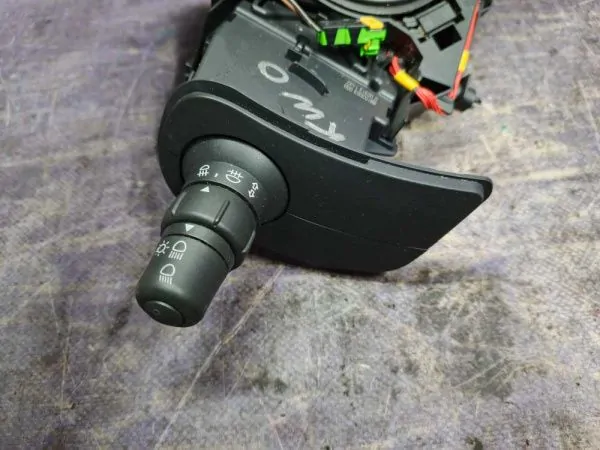 Подрулевой переключатель Renault Kangoo KWO