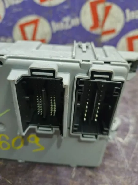 Блок предохранителей, реле Lancia Ypsilon 84609