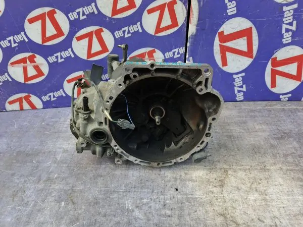 МКПП - механическая коробка Mazda Demio DY3W