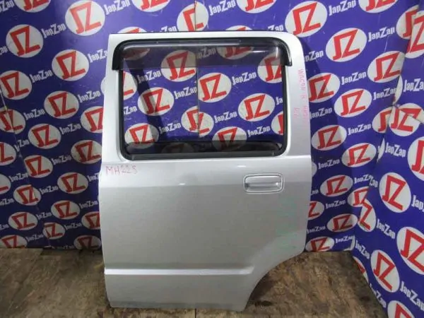 Дверь боковая Suzuki Wagon R MH22S