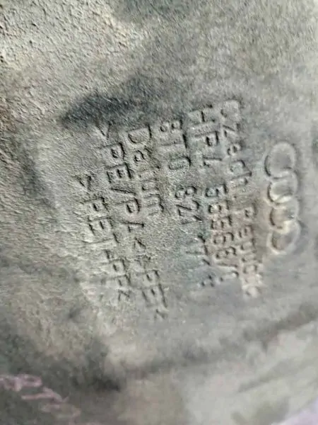 Подкрылок Audi A5 8TA