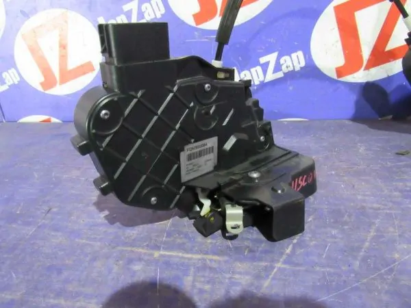 Замок двери Land Rover Discovery L319