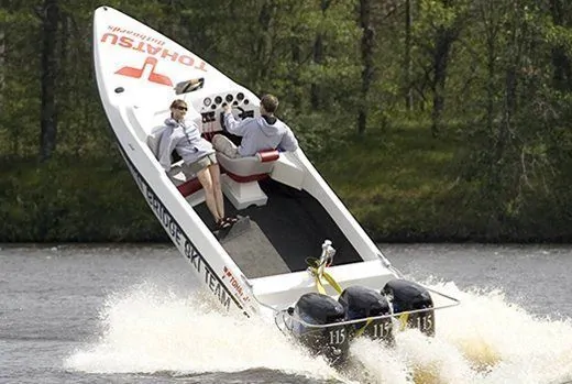 Те, кто любит экстрим, выбирают более мощные моторы