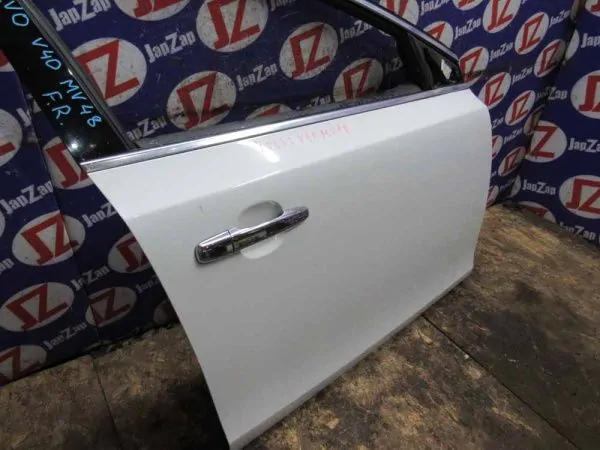 Дверь боковая Volvo V40 MW48