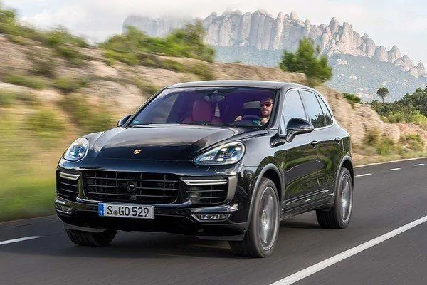 Заметили неадекватное поведение авто на дороге? Не откладывайте диагностику в долгий ящик