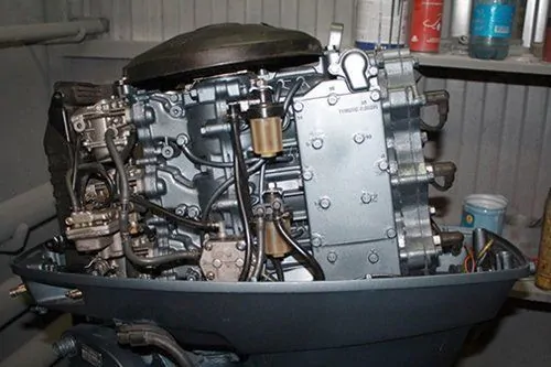 Аккуратный внешний вид, отсутствие царапин и масляных потеков – гарантия большого остаточного ресурса мотора