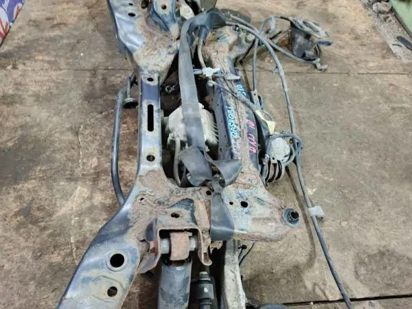 Балка поперечная Nissan Qashqai J10