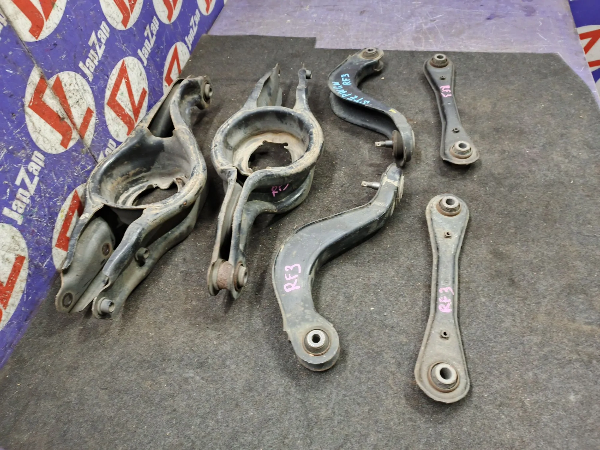 Рычаг для Honda Stepwgn RF3  K20A  зад    