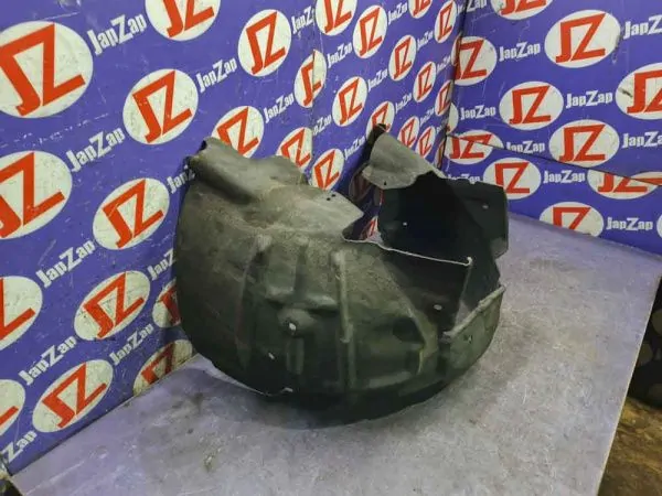 Подкрылок Audi A5 8TA