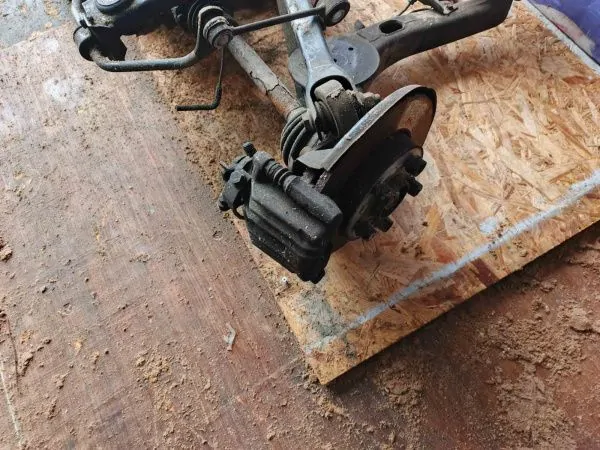 Балка поперечная Audi A3 8L