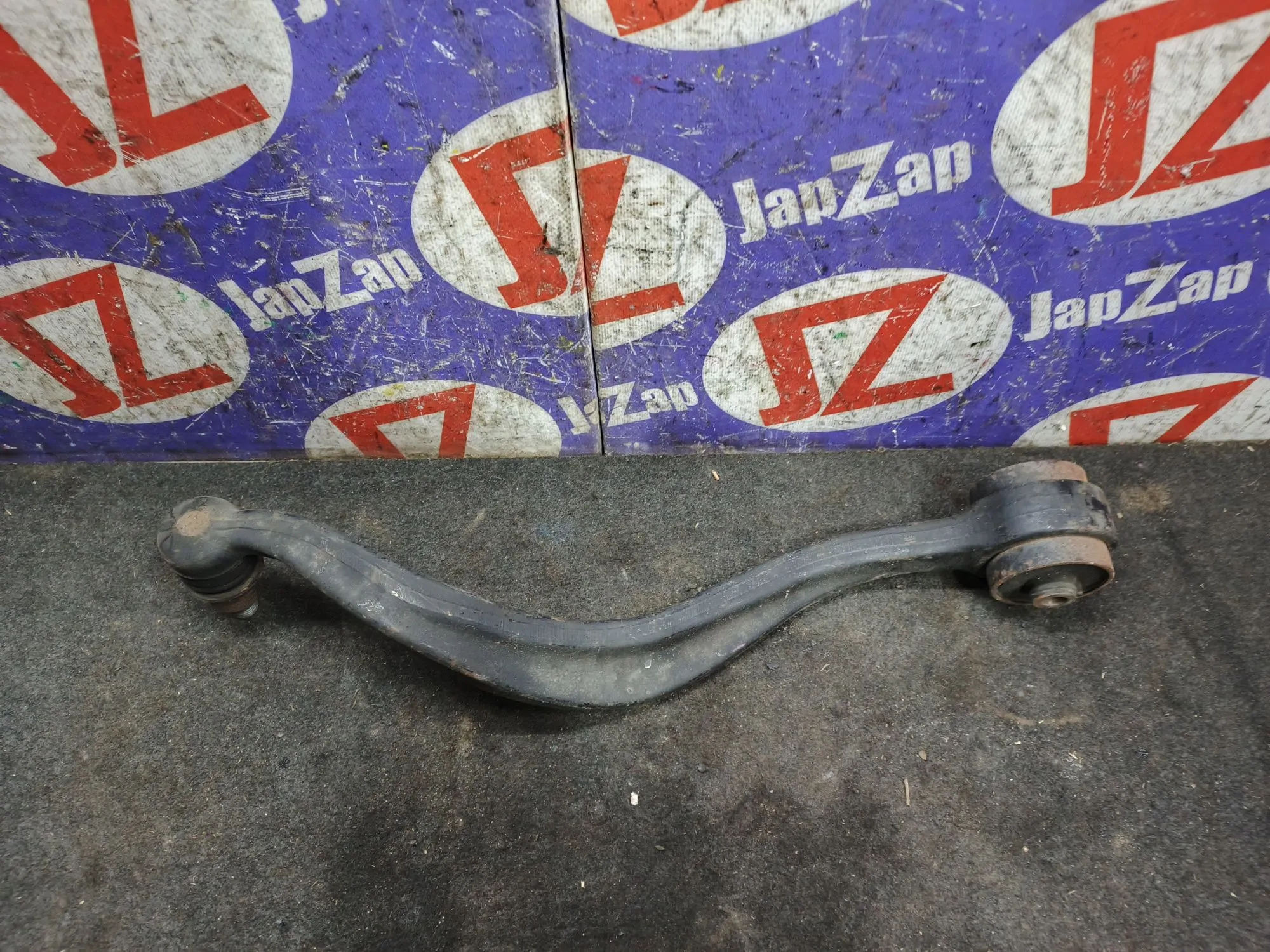 Рычаг для Mazda Atenza GYEW  LF (LF-VE)  перед право низ  