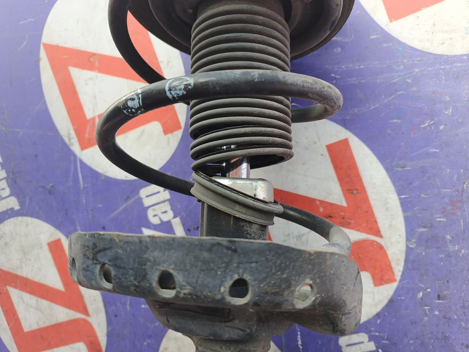 Стойка подвески Subaru Impreza GH2