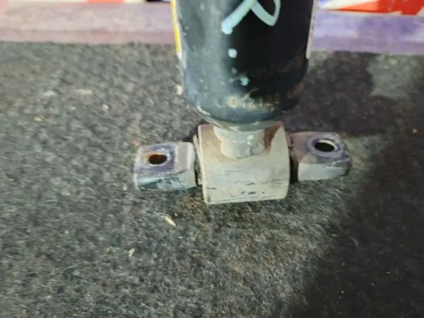 Стойка подвески Cadillac CTS 