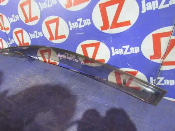 Ветровик для автомобиля Toyota Avensis